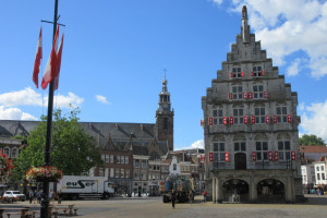 De PvdA maakt zich sterk om trouwen voor inwoners met een kleine beurs in ons mooie stadhuis mogelijk te maken